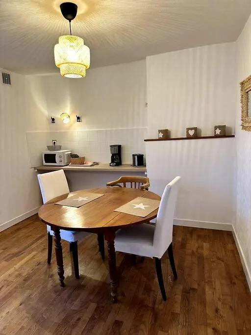 Appartement Renove Entre Saint-Malo Et Le Mont-Saint-Michel Dol-de-Bretagne Apartment