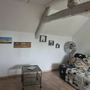 Chanoine Boursier Apartment